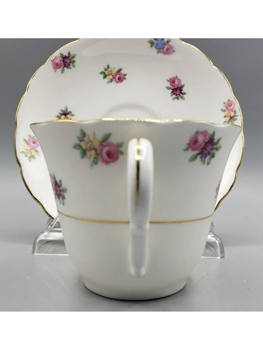 VTG Colclough Teacup & Saucer Petite Rose Bouquets Gold Trim Bone China England